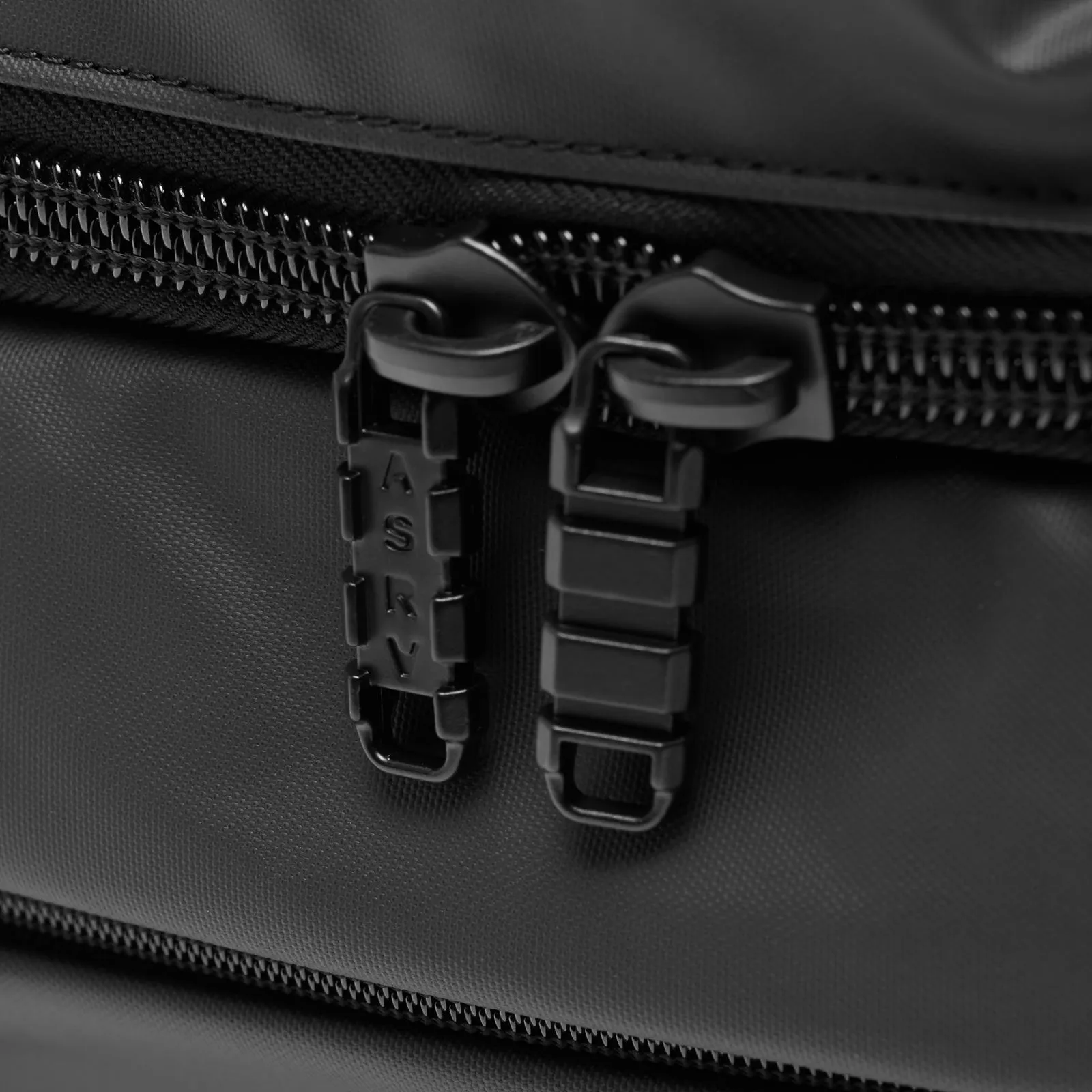 0580. Waterproof Large Travel Backpack - Black ASRV