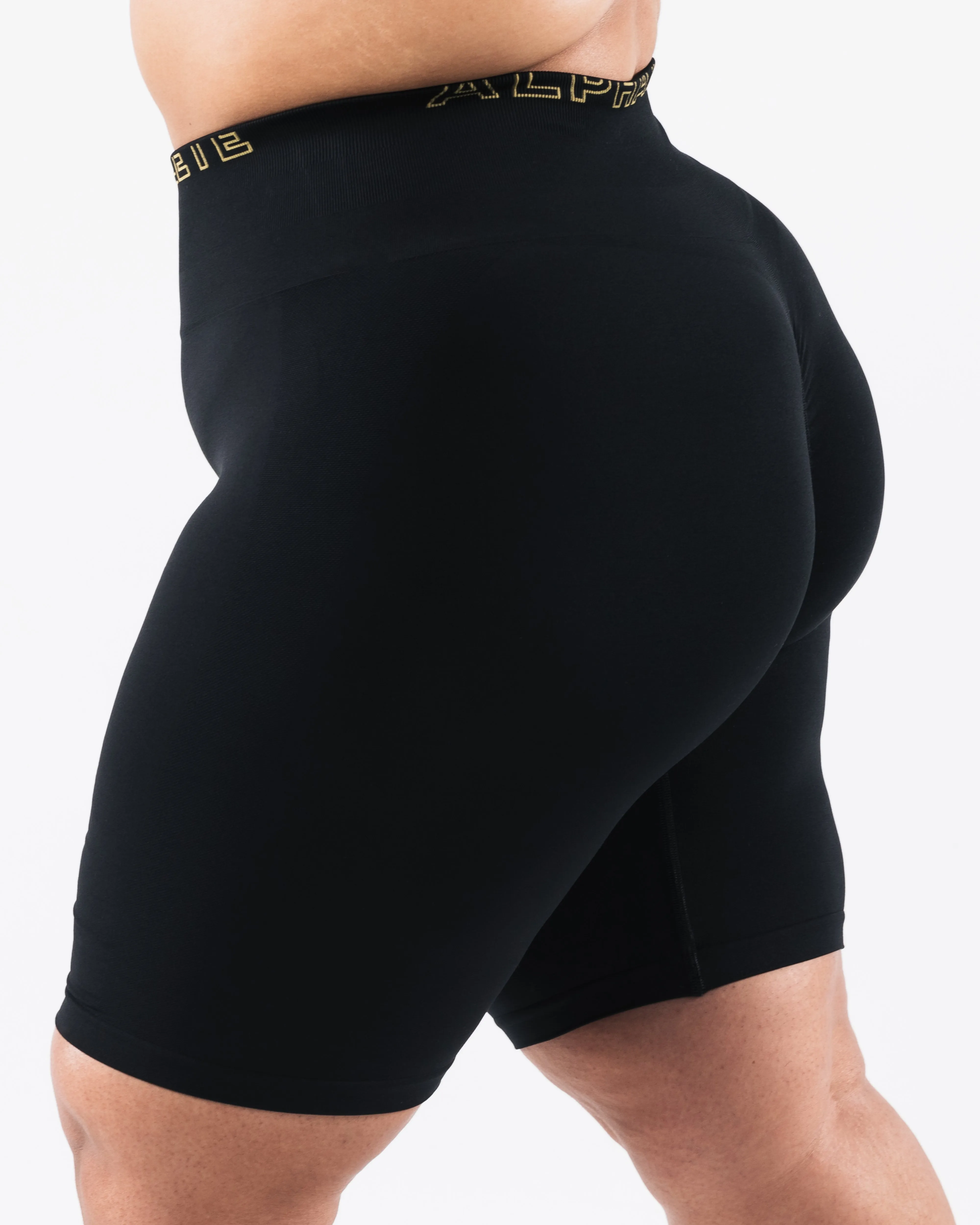 Amplify Gravity Short 7 - Black SE Alphalete Athletics