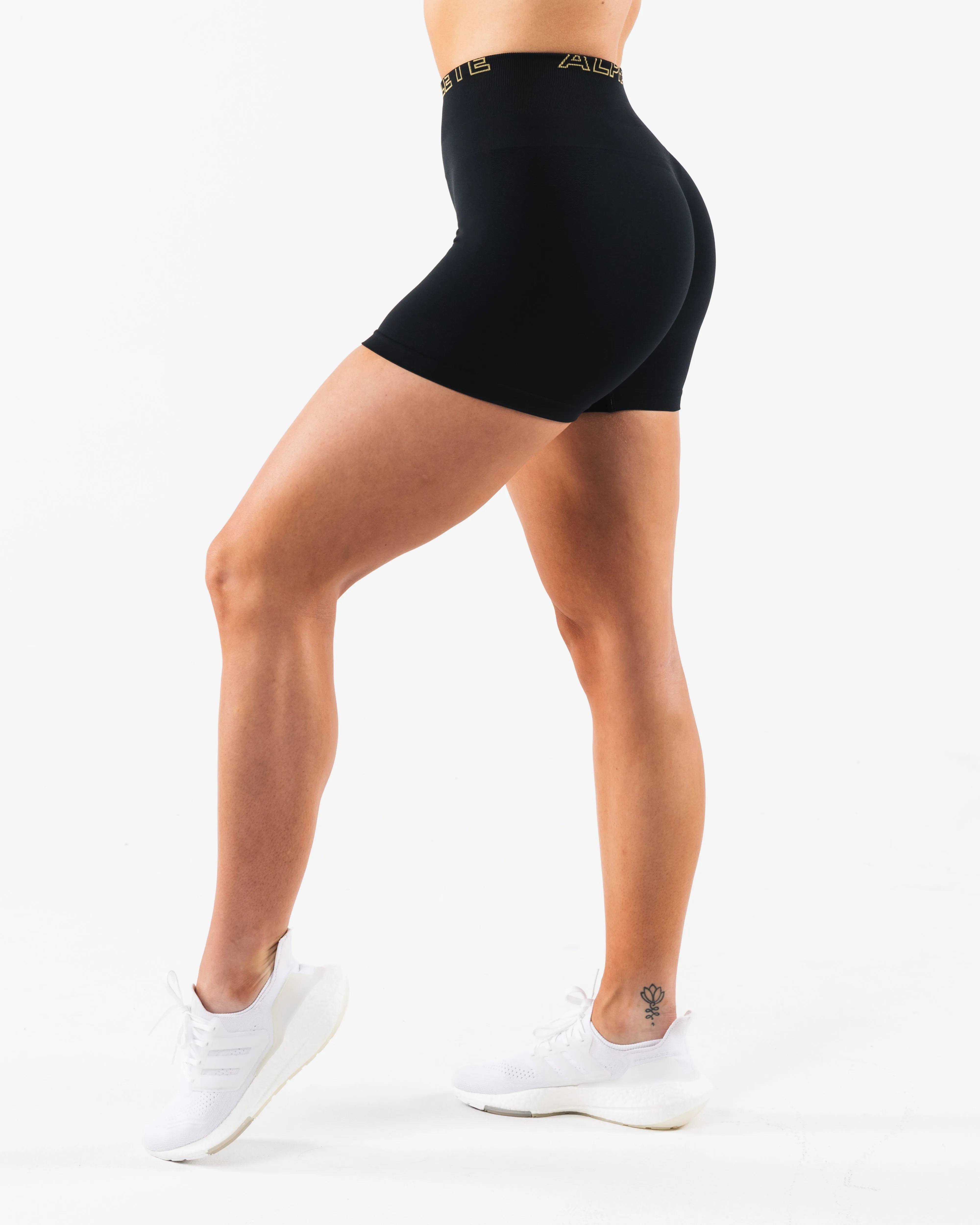 Amplify Gravity Short - Black SE Alphalete Athletics