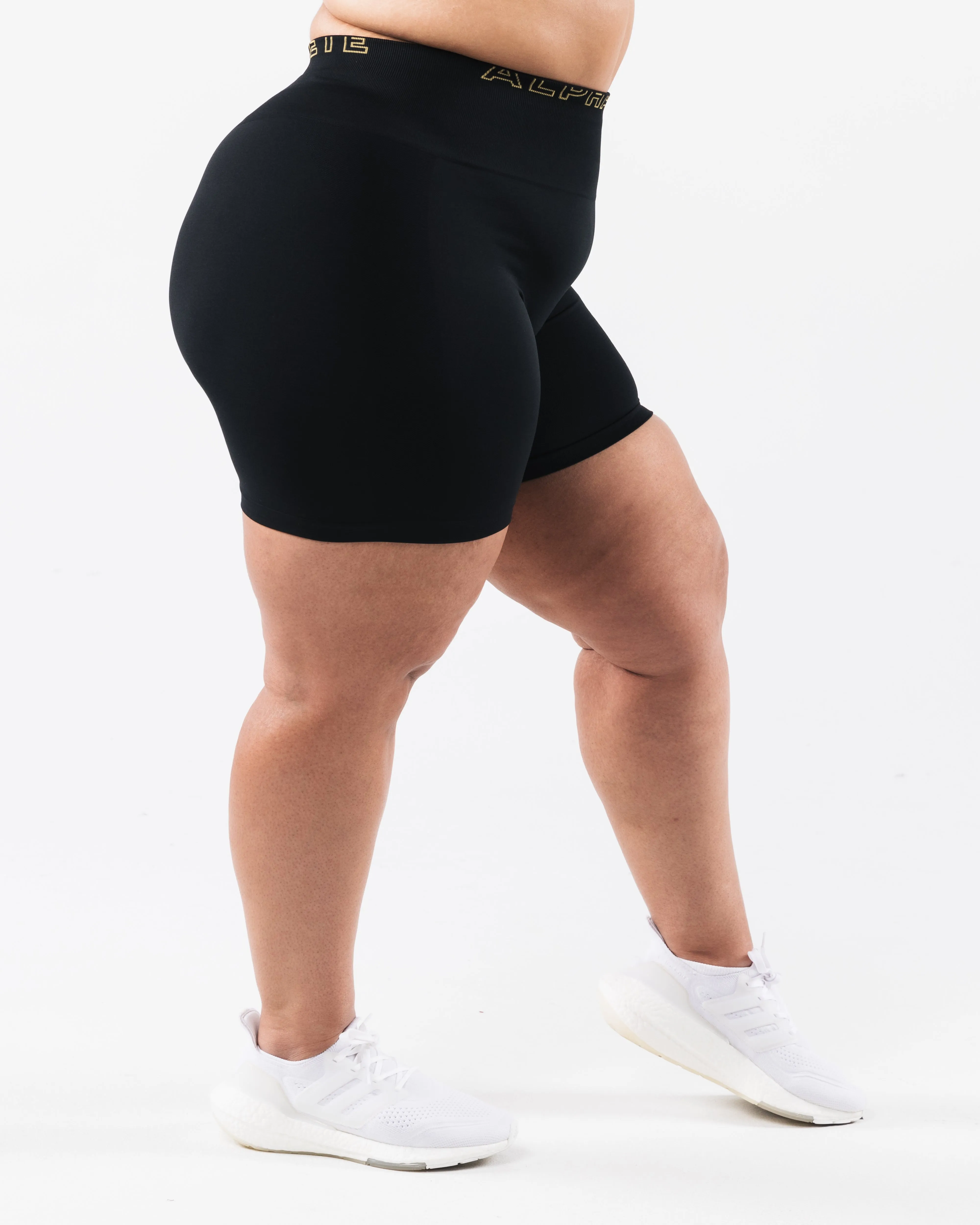 Amplify Gravity Short - Black SE Alphalete Athletics