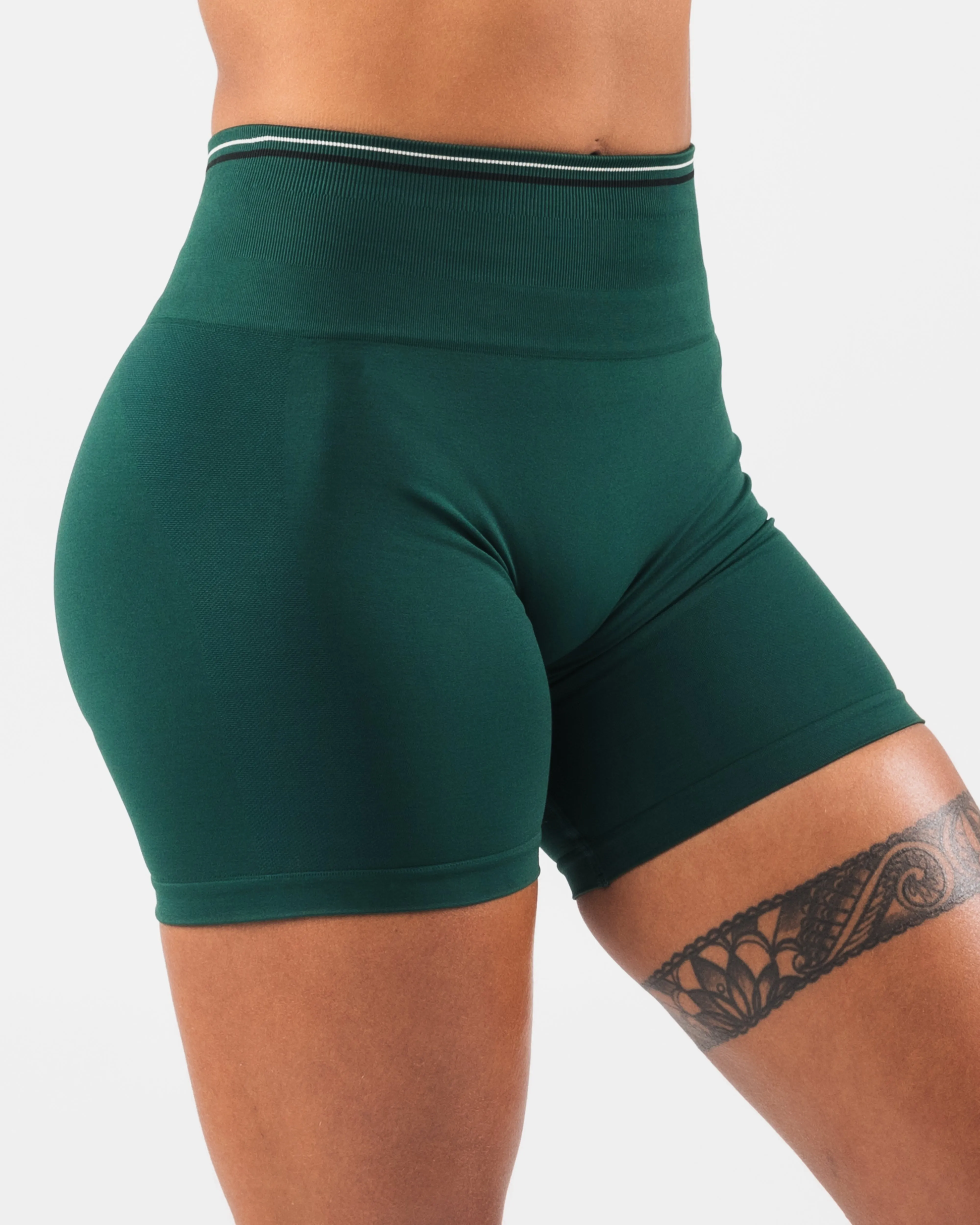 Amplify Short 4.5" - Blade Alphalete Athletics