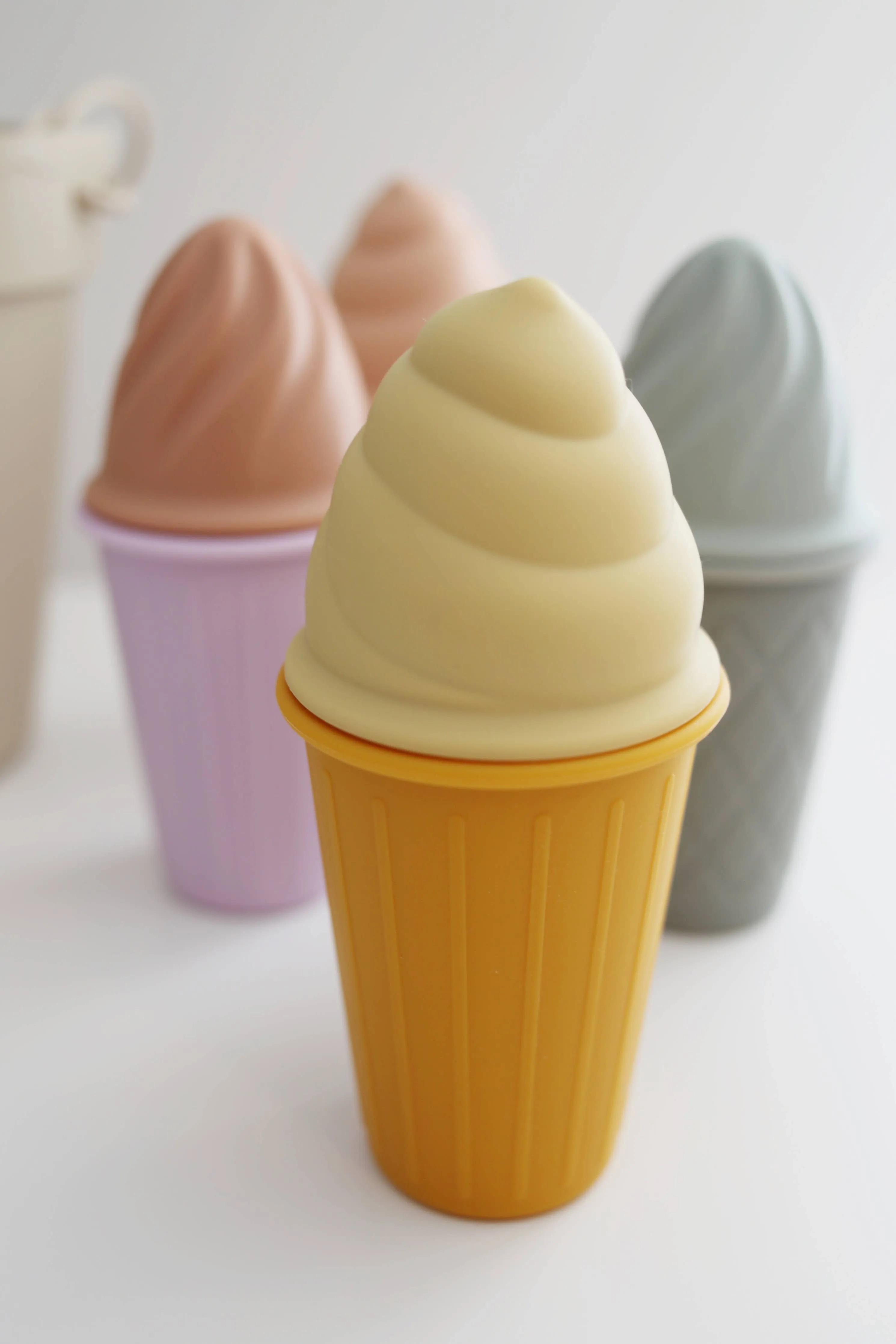 Classic Retro Silicone Ice Cream Beach Set