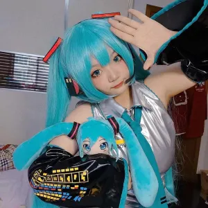 Hatsune Cosplay Wig