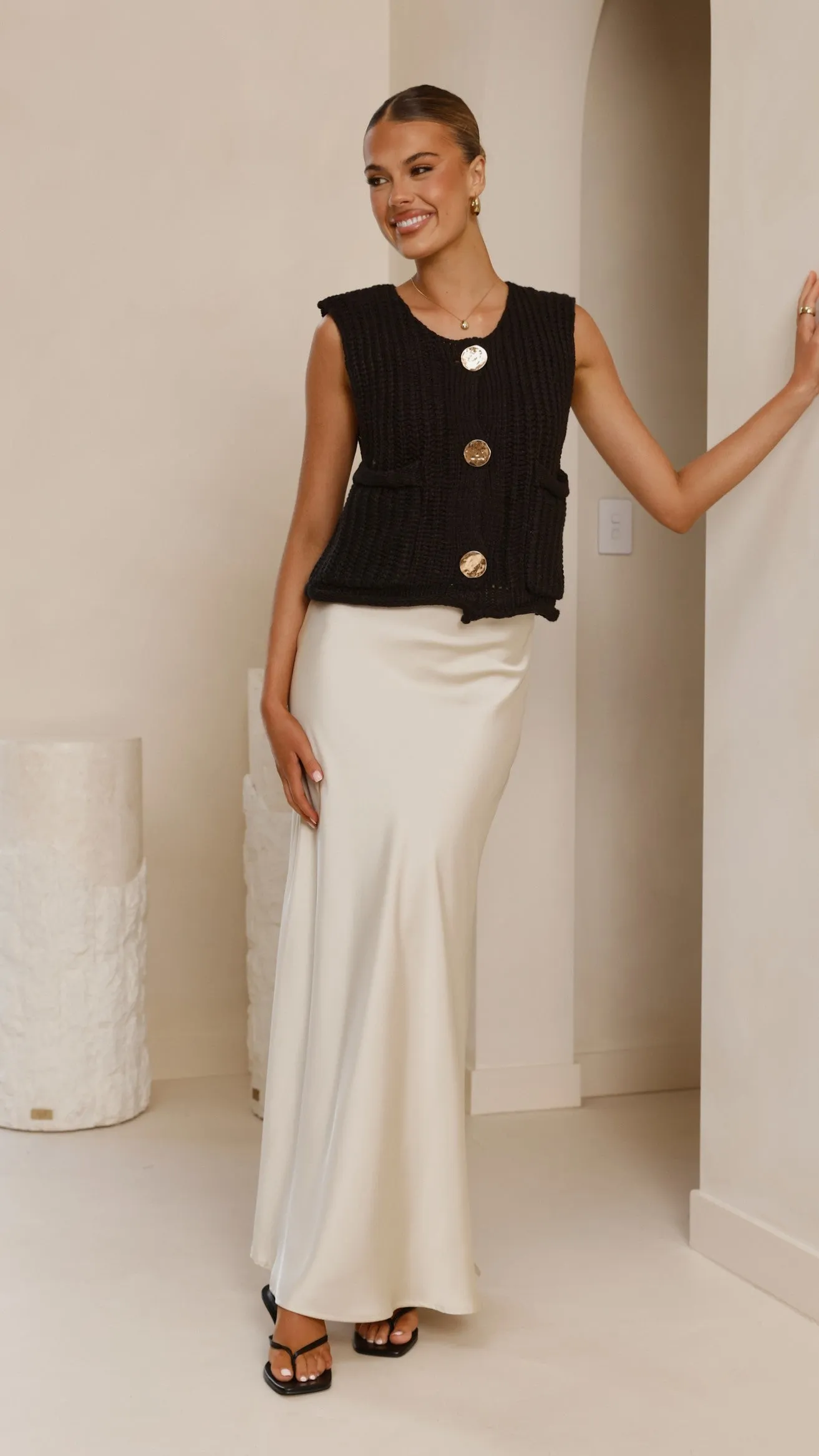 Jaffa Cropped Knit Vest - Black Billy J