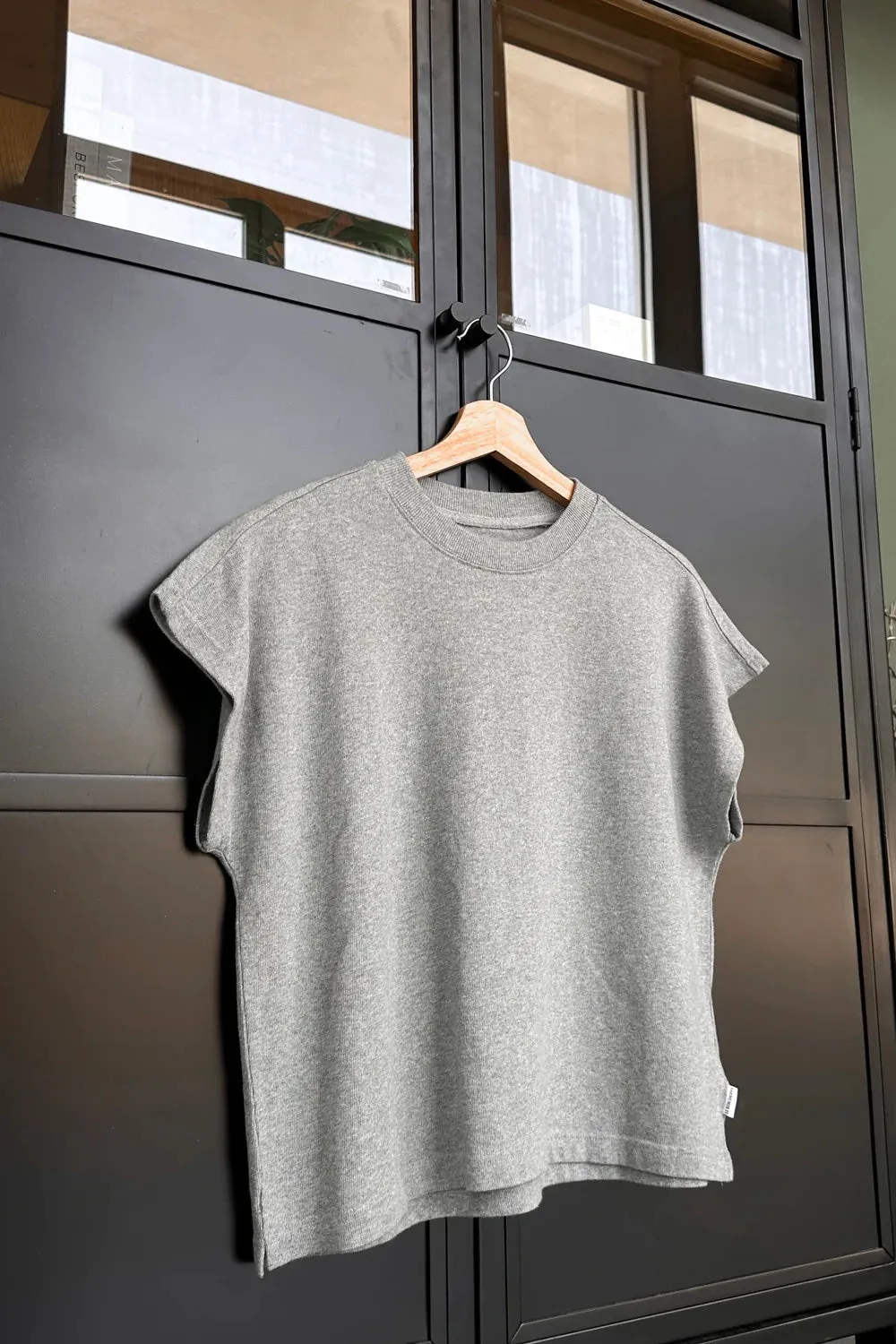 Jeanne Tee (Heather Grey)