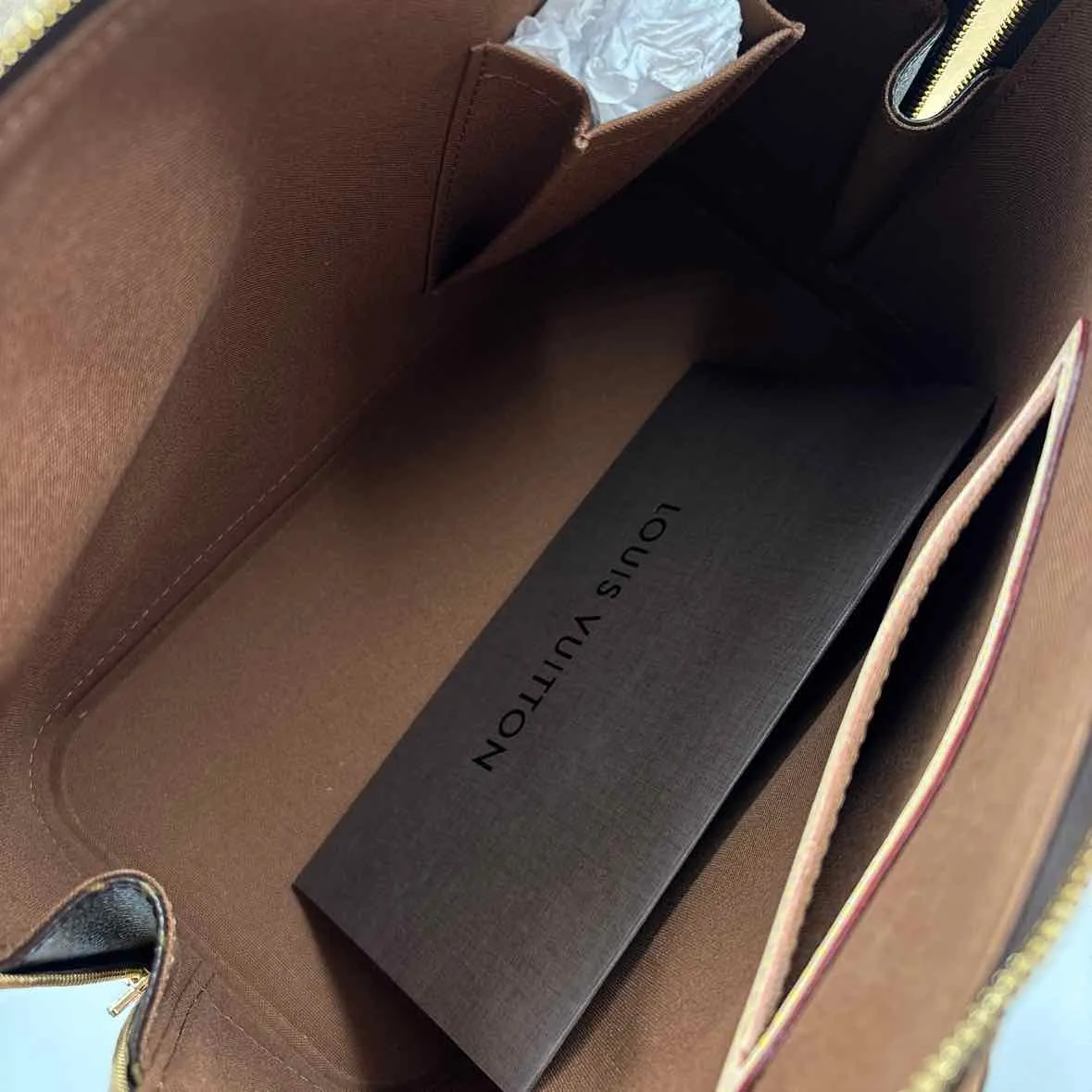 LOUIS VUITTON 2008 ALMA MM Handled LV MONOGRAM Satchel