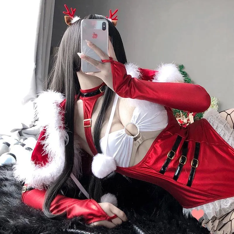 Santas Minion Cosplay