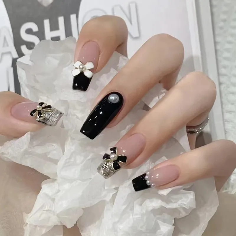 Short Angelic Press On Nails