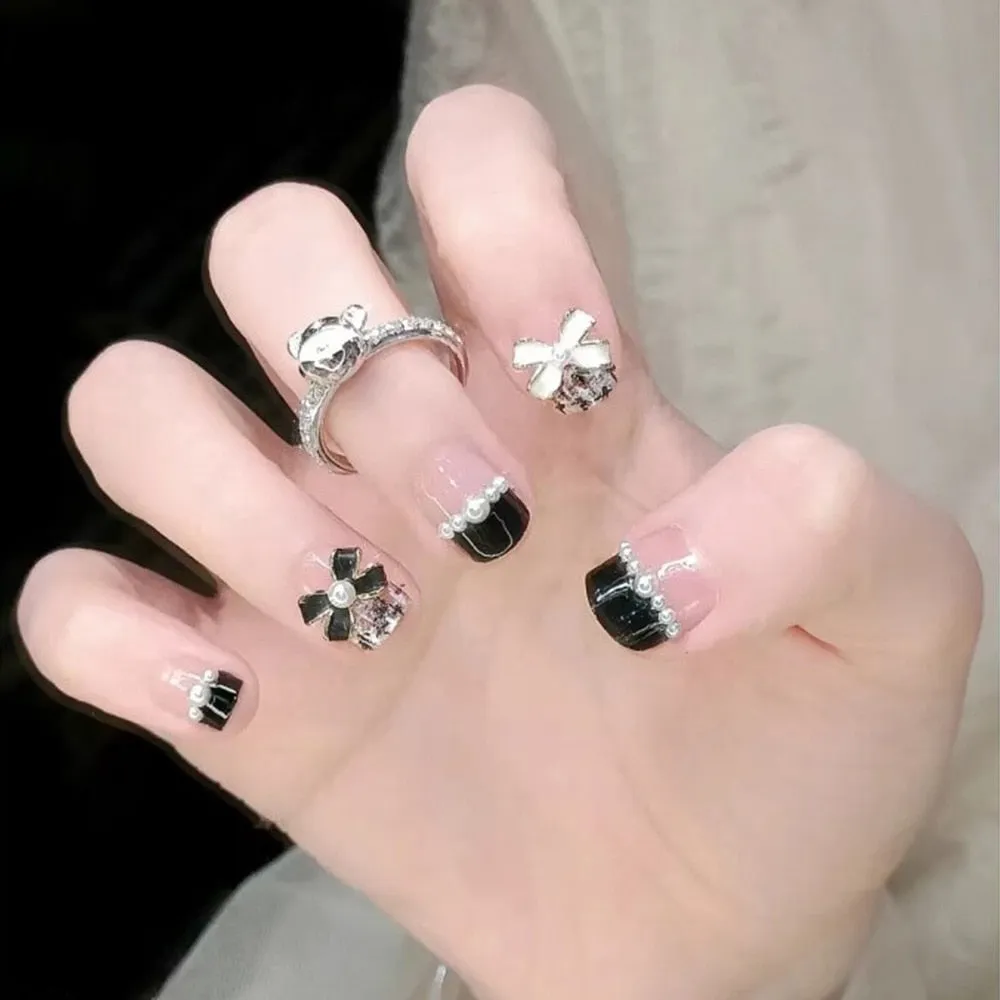 Short Angelic Press On Nails