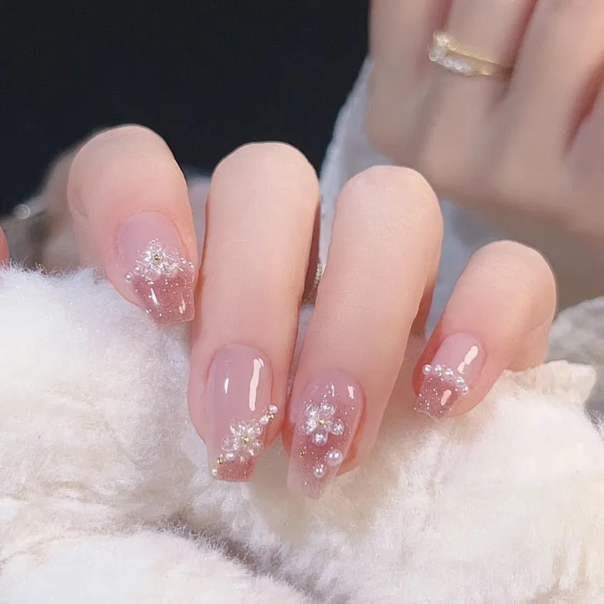 Short Angelic Press On Nails
