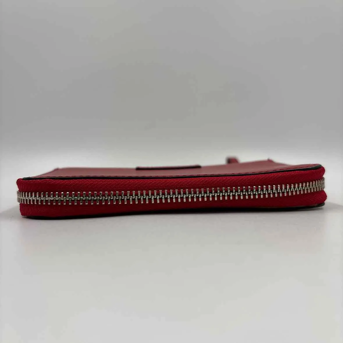 Vera Bradley Women's Red Solid Wristlet